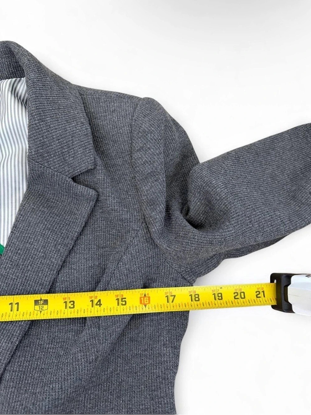 Riley & Rae Gray Blazer | Size M - Picture 5 of 5